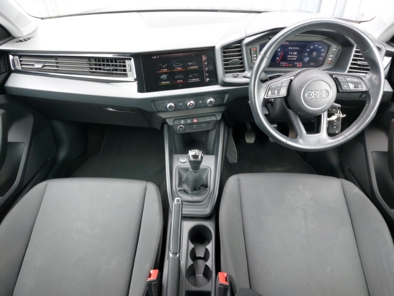 Audi A1 25 Tfsi Technik MJ70UNW Black #3