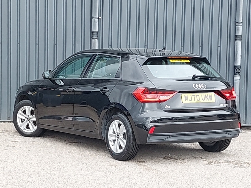 Audi A1 25 Tfsi Technik MJ70UNW Black #2