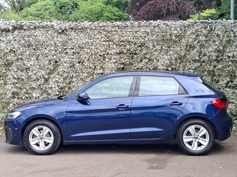 Audi A1 25 Tfsi Technik RO73GOJ Blue #4