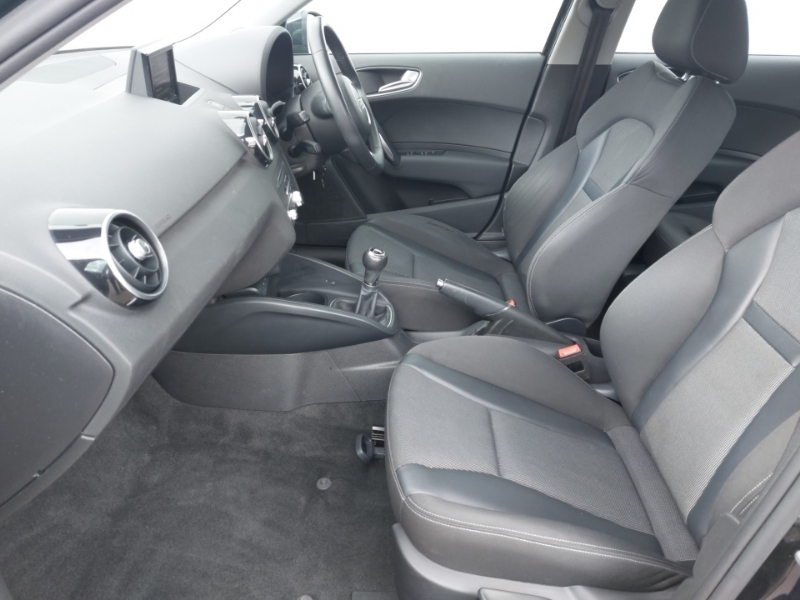 Audi A1 1.4 Tfsi Sport MF16UKV Black #5