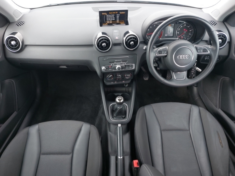 Audi A1 1.4 Tfsi Sport MF16UKV Black #3