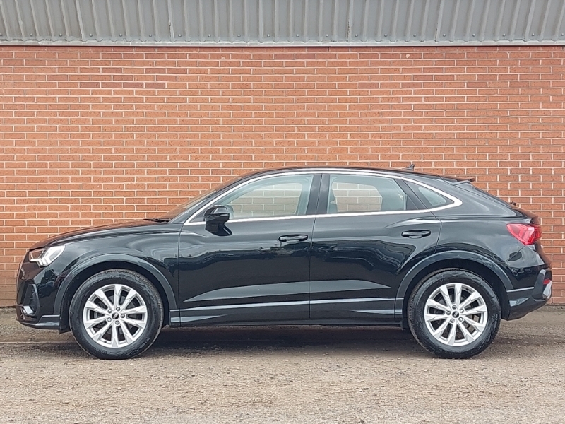 Audi Q3 35 Tfsi Sport S Tronic WJ22HMO Black #4