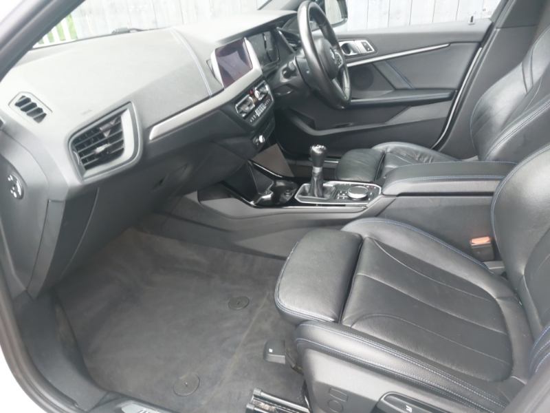 BMW 1 Series 118I M Sport White #5