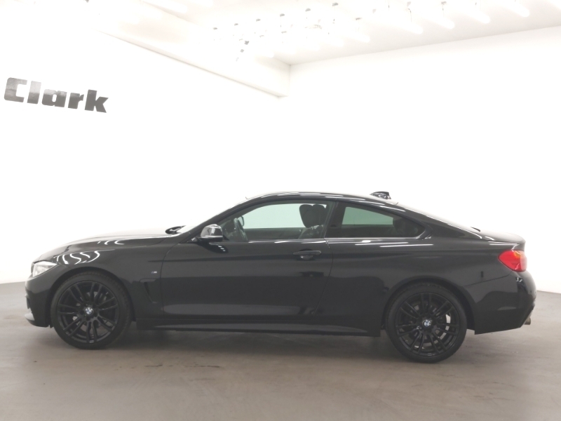 BMW 4 Series 420D Xdrive M Sport YA14GPK Black #4