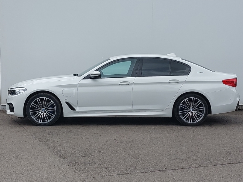 BMW 5 Series 530E M Sport NJ68ZPN White #4
