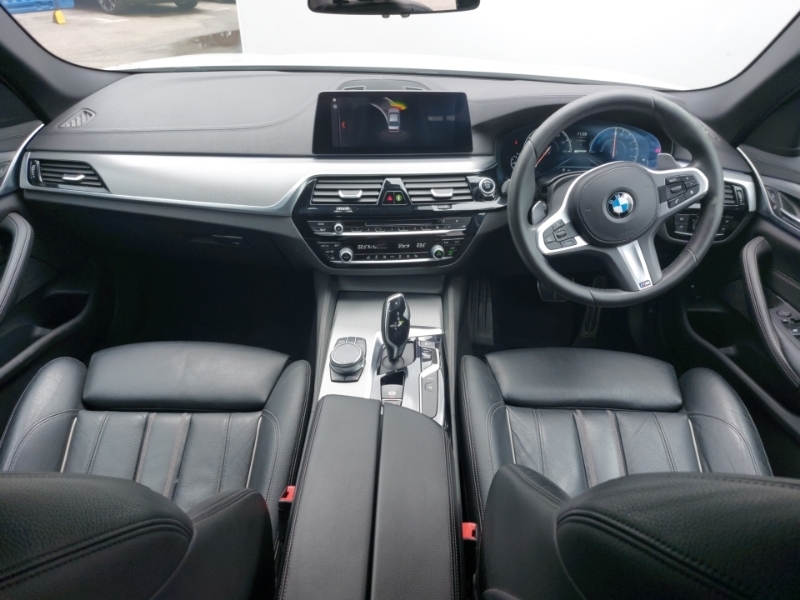 BMW 5 Series 530E M Sport NJ68ZPN White #3