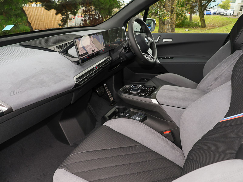 BMW iX 300Kw Xdrive45 M Sport 101Kwh Techpro White #6