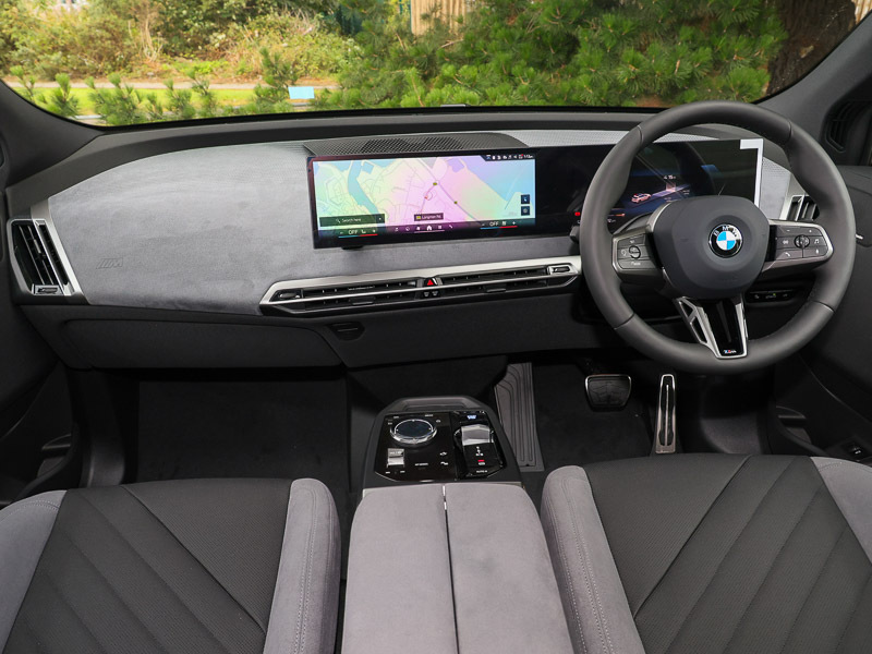 BMW iX 300Kw Xdrive45 M Sport 101Kwh Techpro White #4