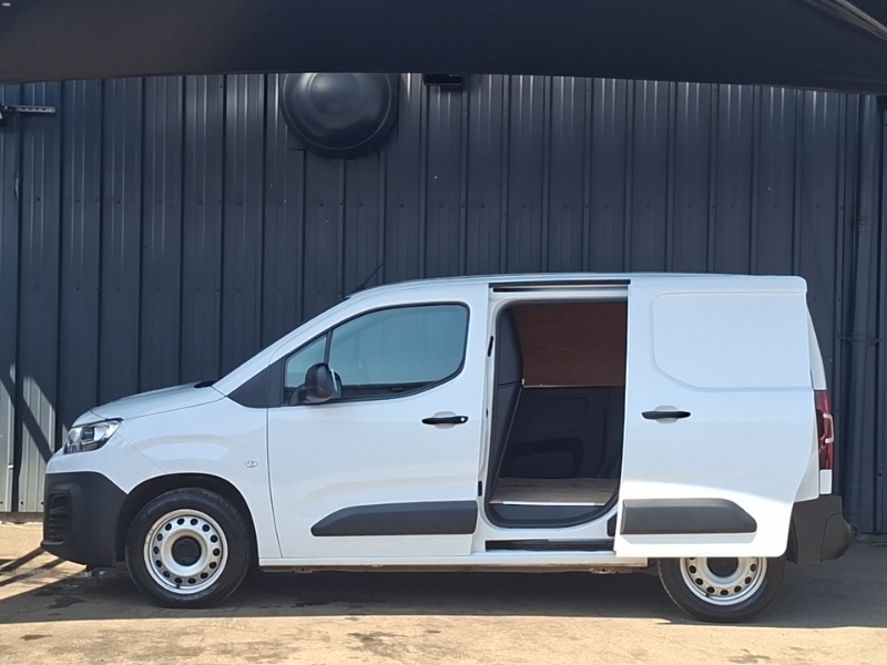 Citroen Berlingo 1.5 Bluehdi 1000Kg Enterprise Ed 100Ps 6 Speed Ss SL23HWW White #4