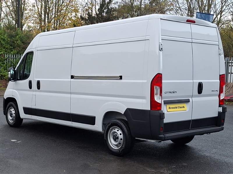 Citroen Relay 2.2 Bluehdi 140 H2 Van Enterprise SL75VDD White #2
