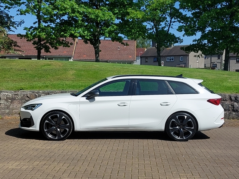 Cupra Leon 1.4 Ehybrid Vz2 Dsg DF73PSU White #4