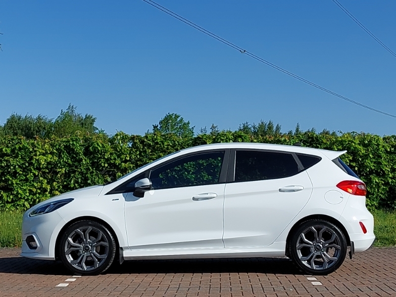 Ford Fiesta 1.0 Ecoboost Hybrid Mhev 125 St-line Edition YF21ACL White #4