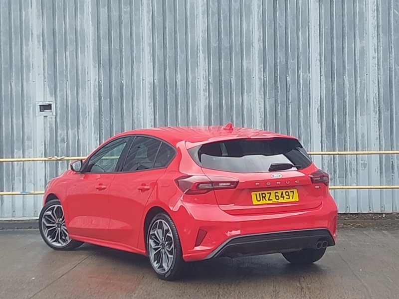 Ford Focus Hatchback 1.0 Ecoboost Hybrid Mhev 155 St-line X 5 URZ6497 Red #2