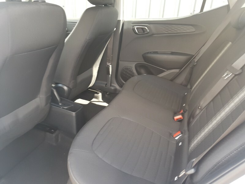 Hyundai I10 1.0 63 Advance Nav ET25URM Grey #6