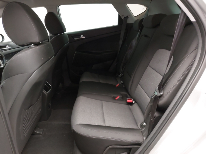 Hyundai Tucson 1.6 Gdi Se Nav 2Wd EY19YHM Silver #6
