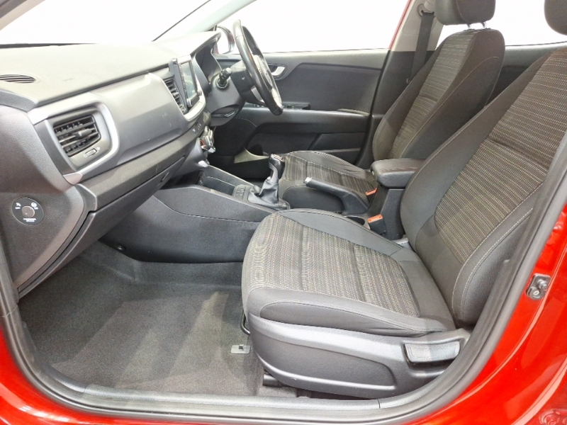 Kia Stonic 1.4 Mpi 2 NV18LFL Red #5