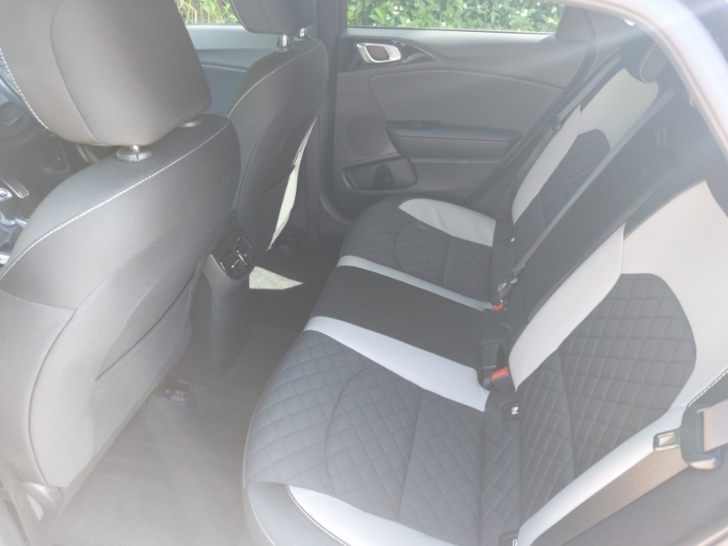 Kia Proceed 1.5T Gdi Isg Gt-line RF21ERX Black #6
