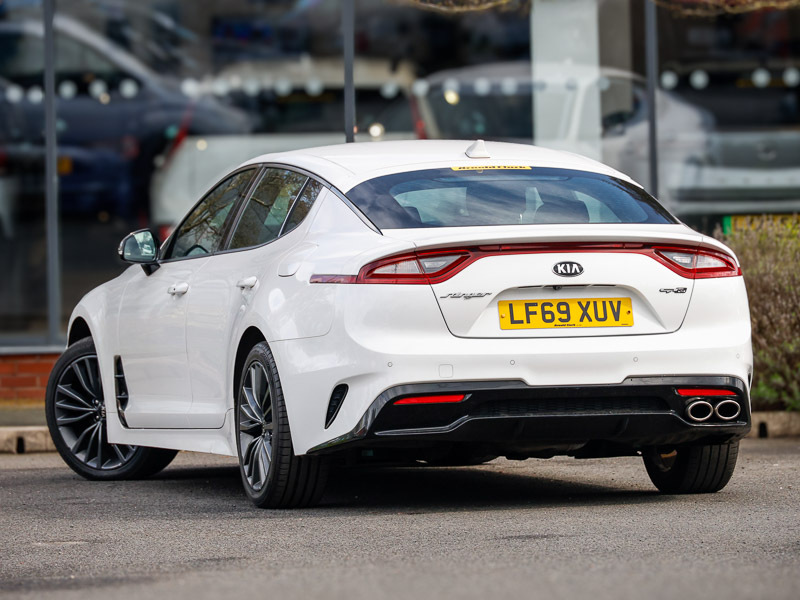 Kia Stinger 2.2 Crdi Gt-line White #2