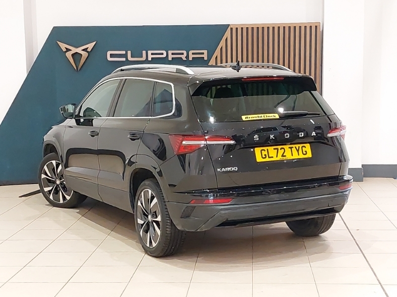 Skoda Karoq 1.5 Tsi Se L Dsg GL72TYG Black #2