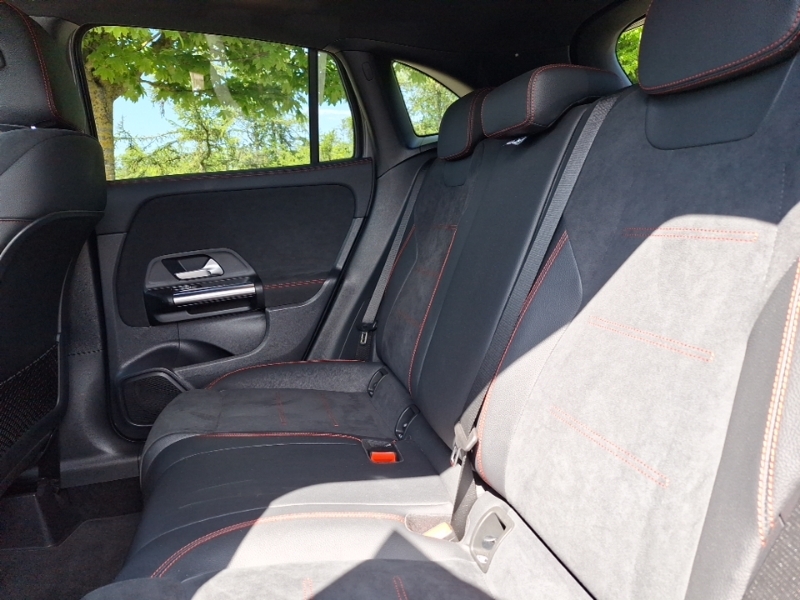 Mercedes-Benz GLA Class Gla 180 Amg Line Premium Grey #6
