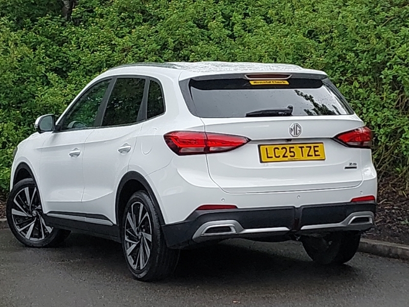 MG ZS 1.5 Hybrid Trophy LC25TZE White #2