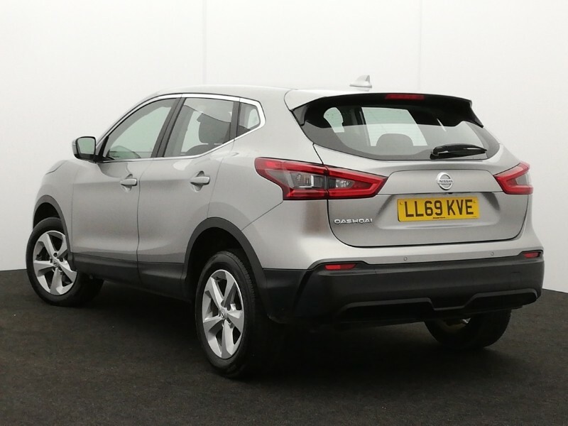 Nissan Qashqai 1.3 Dig-t Acenta Premium LL69KVE Silver #2