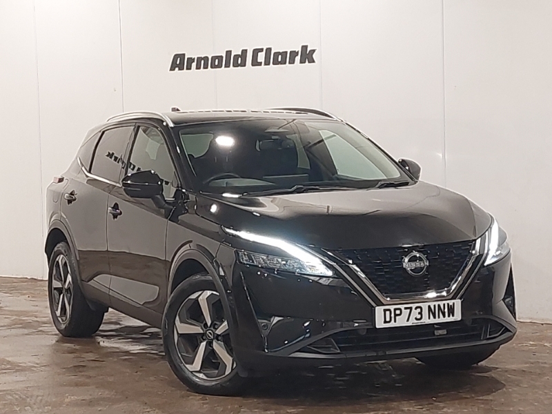 Nissan Qashqai 1.3 Dig-t Mh 158 N-connecta Xtronic Black