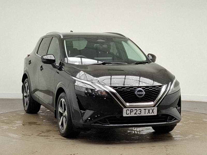 Nissan Qashqai 1.3 Dig-t Mh N-connecta Glass Roof Black