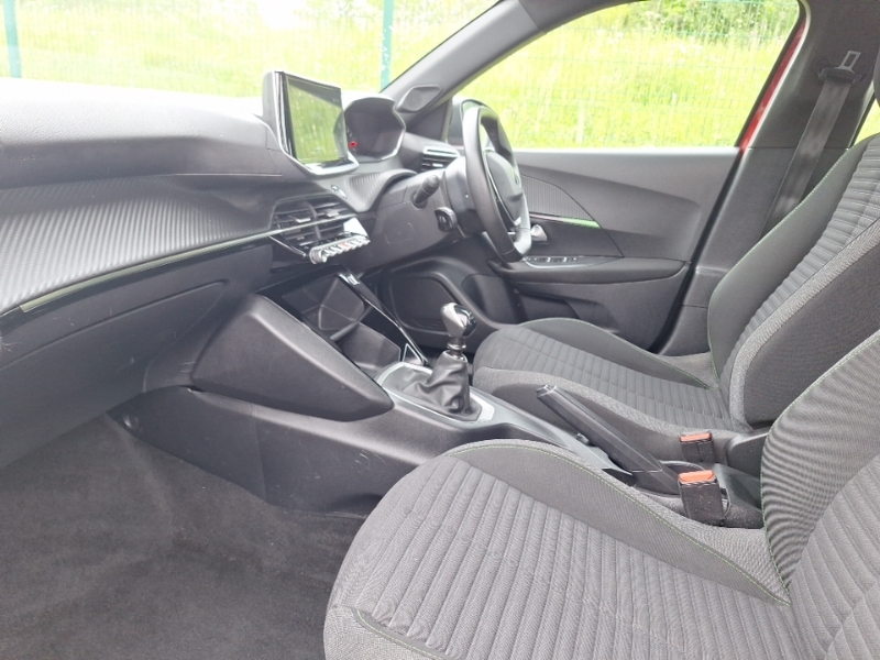 Peugeot 2008 1.2 Puretech Active SL73XWH Red #5
