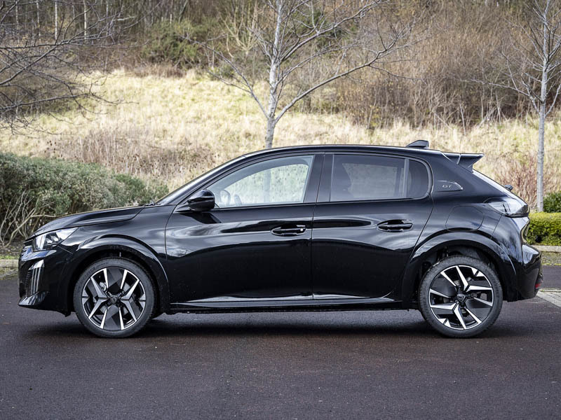 Peugeot 208 1.2 Hybrid 110 Gt E-dsc6 SD26JXM Black #4