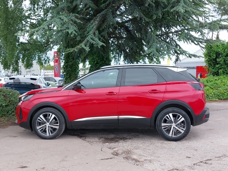 Peugeot 3008 1.5 Bluehdi Allure Premium Eat8 SD23WVN Red #4