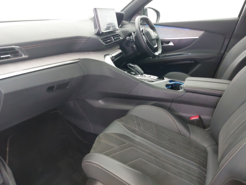 Peugeot 3008 1.5 Bluehdi Gt Premium Eat8 GL72OAD Black #5