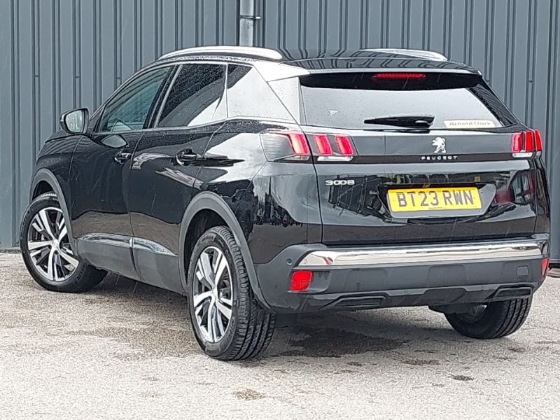 Peugeot 3008 1.5 Bluehdi Allure Premium Eat8 Black #2
