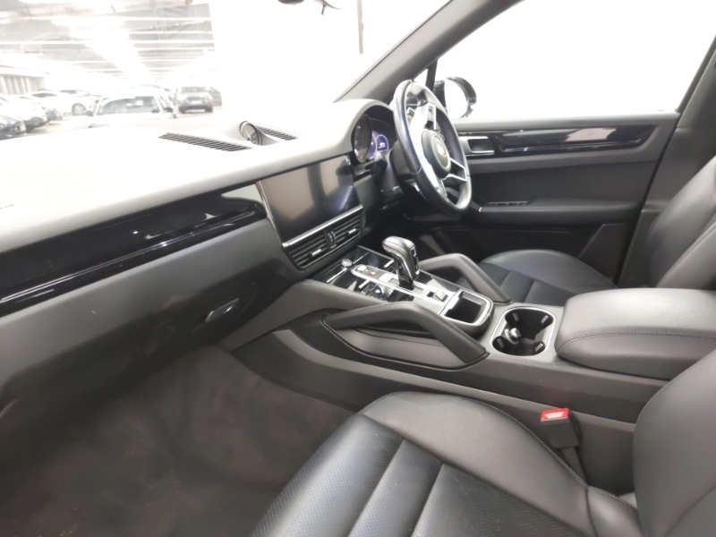 Porsche Cayenne E-hybrid Tiptronic S RJ71TFU Black #5