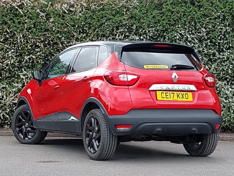 Renault Captur 0.9 Tce 90 Dynamique S Nav CE17KXO Red #2