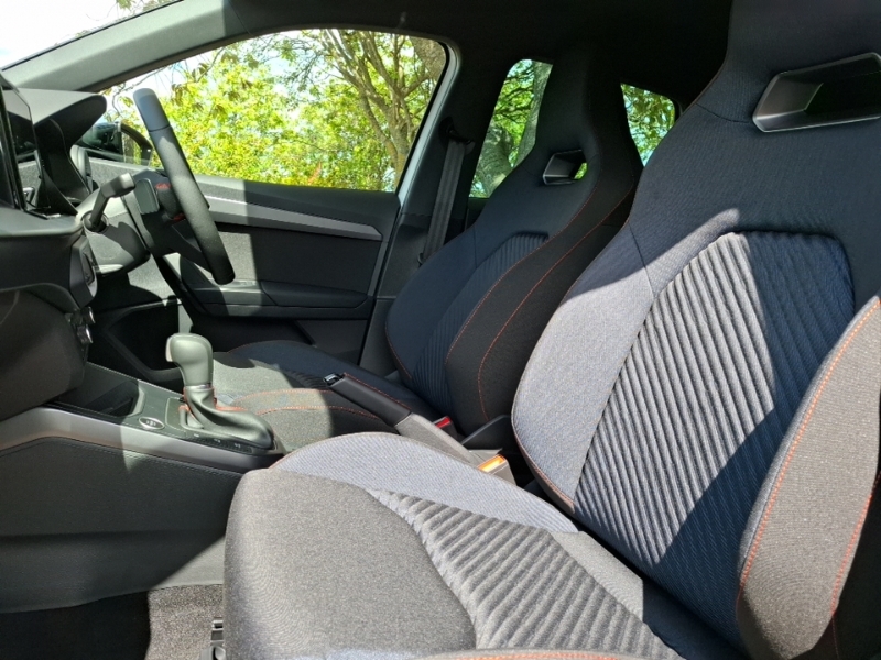 Seat Arona 1.0 Tsi 115 Fr Black Edition Dsg SL75PGO White #5