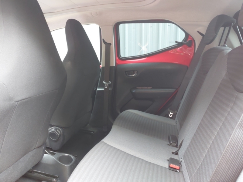 Toyota Aygo 1.0 Vvt-i X-trend Tss ST68HGF Red #6