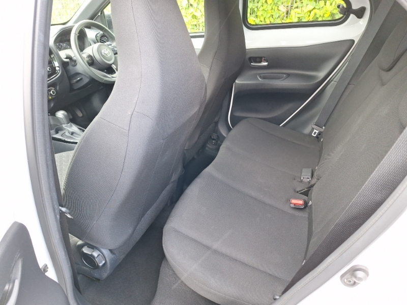 Toyota Aygo X 1.0 Vvt-i Edge RO73KXF White #6