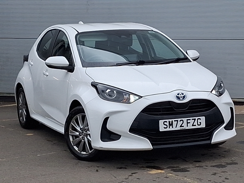 Toyota Yaris 1.5 Hybrid Icon Cvt Nav White