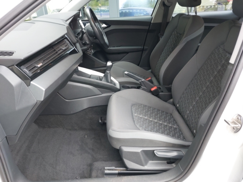 Audi A1 30 Tfsi 110 Sport NA72UHU White #5