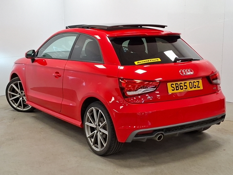 Audi A1 1.6 Tdi S Line Red #2