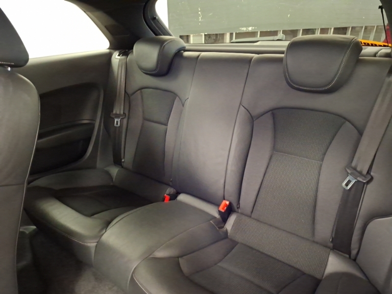 Audi A1 1.6 Tdi S Line Red #6