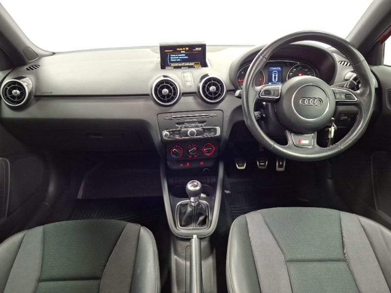 Audi A1 1.6 Tdi S Line Red #3