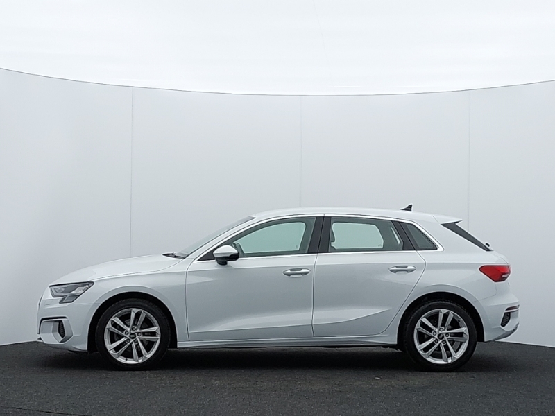 Audi A3 30 Tfsi Sport YE23LMJ White #4