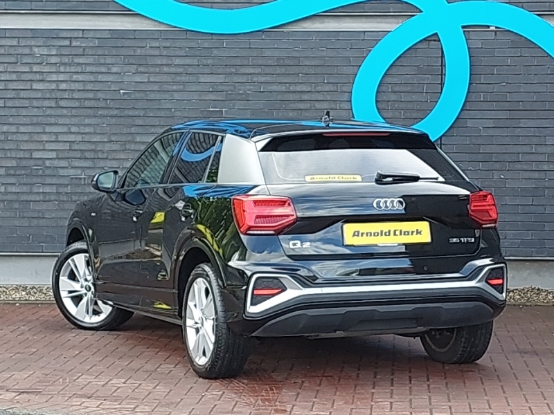 Audi Q2 35 Tfsi S Line S Tronic LV23JEO Black #2