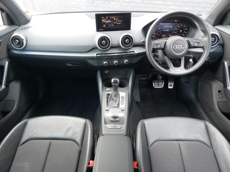 Audi Q2 35 Tfsi S Line S Tronic LV23JEO Black #3