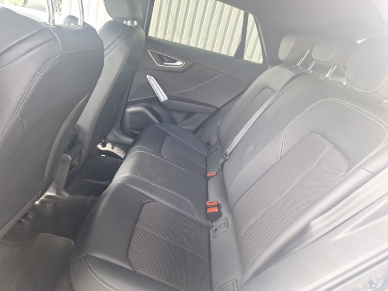 Audi Q2 30 Tfsi Black Edition Grey #6