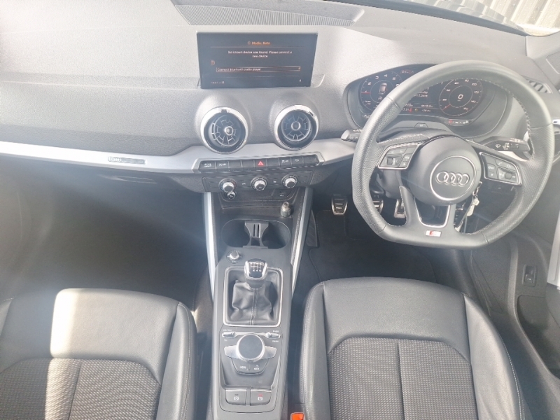 Audi Q2 30 Tfsi Black Edition Grey #3