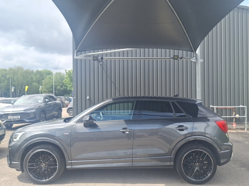 Audi Q2 30 Tfsi Black Edition Grey #4