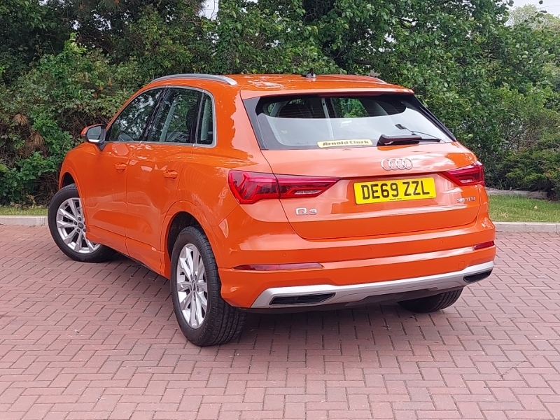 Audi Q3 35 Tfsi Sport DE69ZZL Orange #2